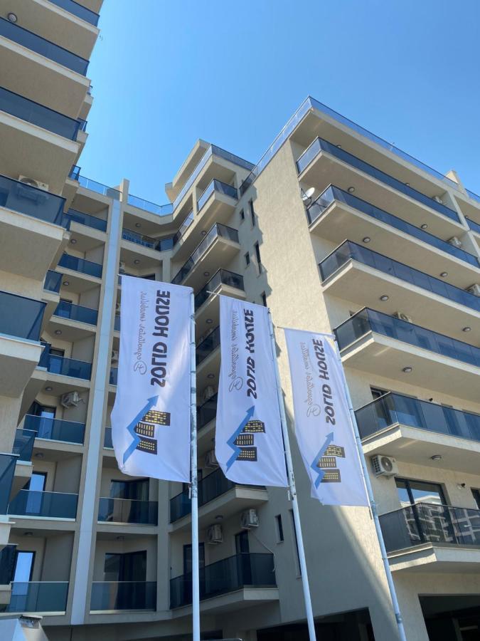 Luxury Solid Butoaie Apartament *